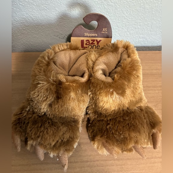 Lazy One Other - Lazy One Brown Bear Paw Slippers kids size 5-8 xsmall NWT Christmas gift
